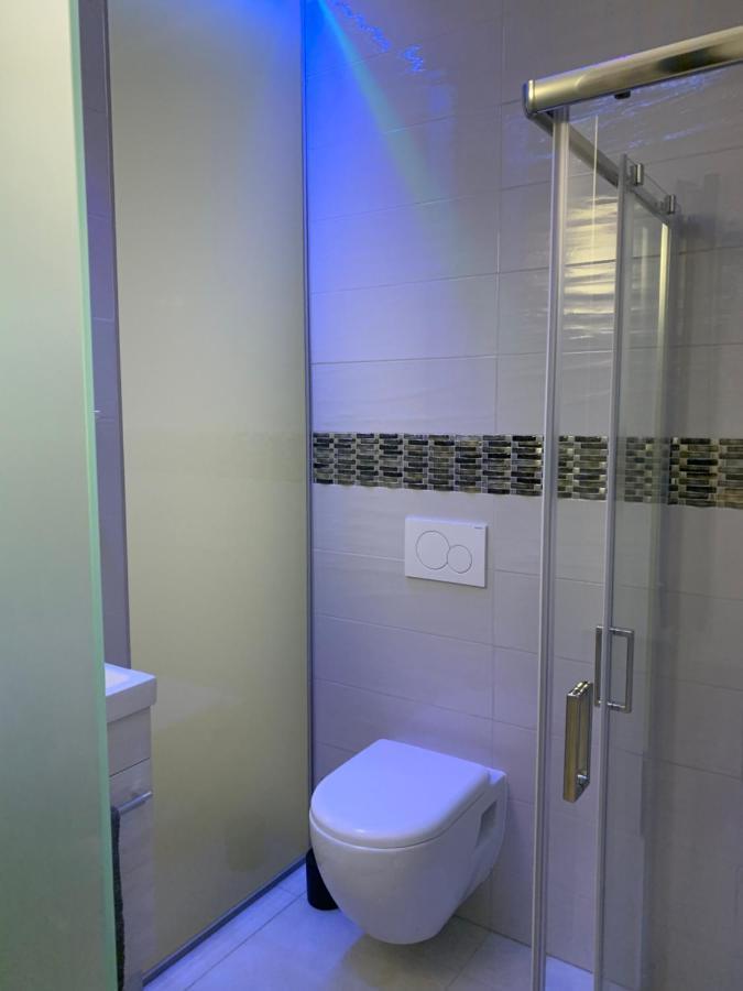 Executive Single Room With En-Suite In Guest House City Centre Luxembourg By Eksteriør billede