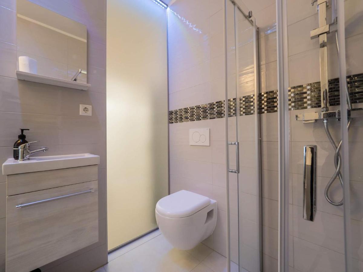 Executive Single Room With En-Suite In Guest House City Centre Luxembourg By Eksteriør billede
