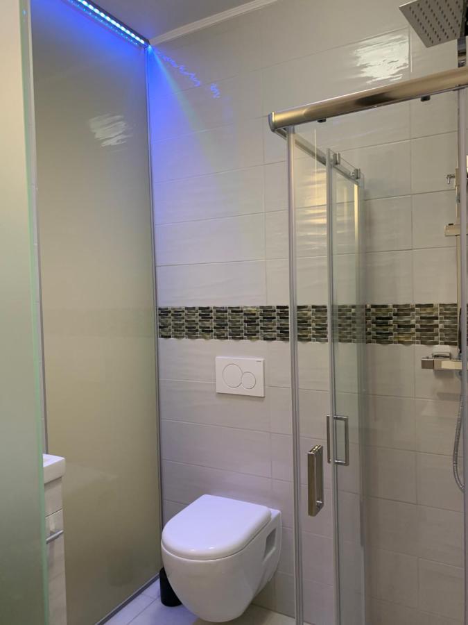 Executive Single Room With En-Suite In Guest House City Centre Luxembourg By Eksteriør billede
