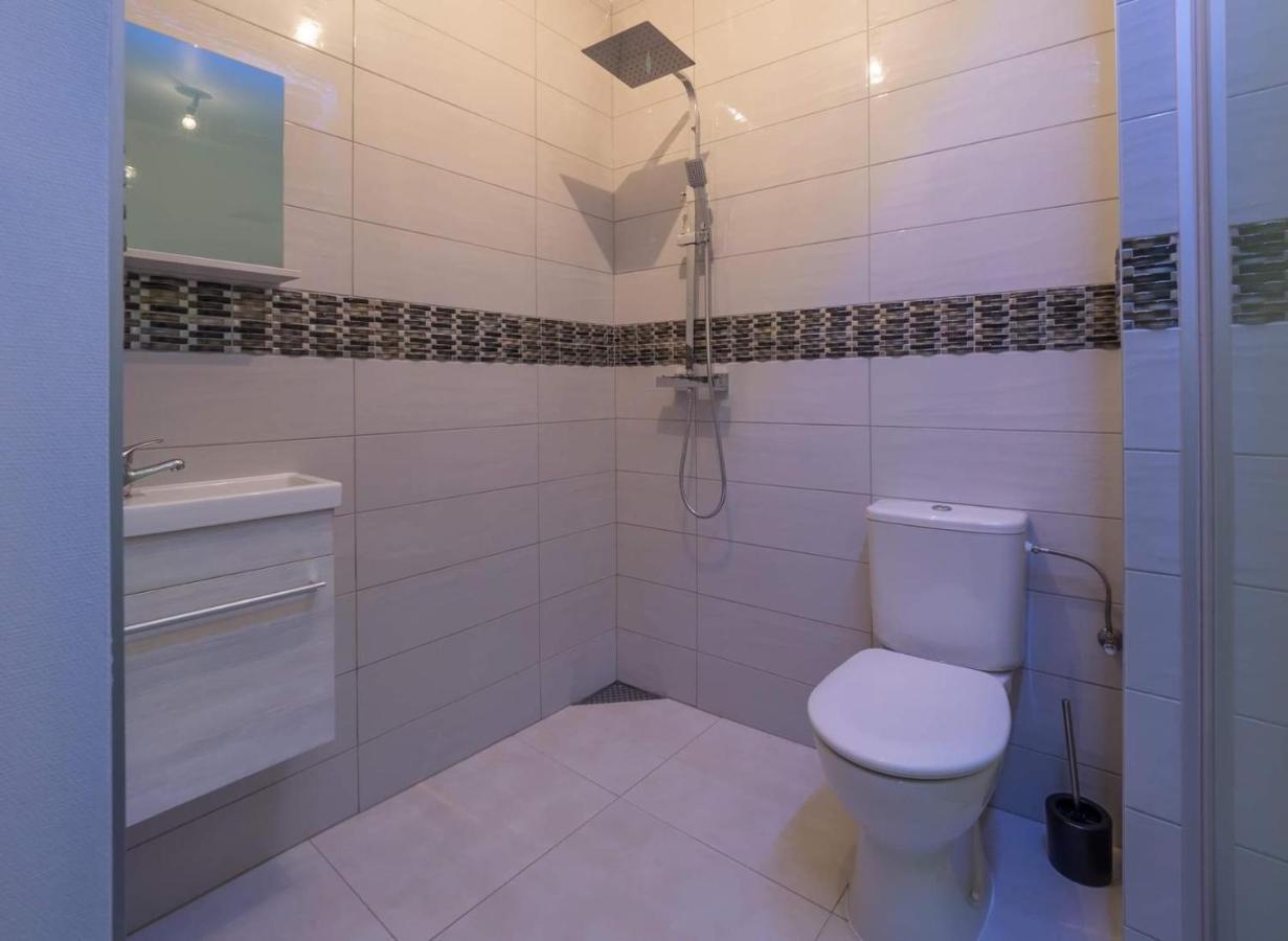 Executive Single Room With En-Suite In Guest House City Centre Luxembourg By Eksteriør billede