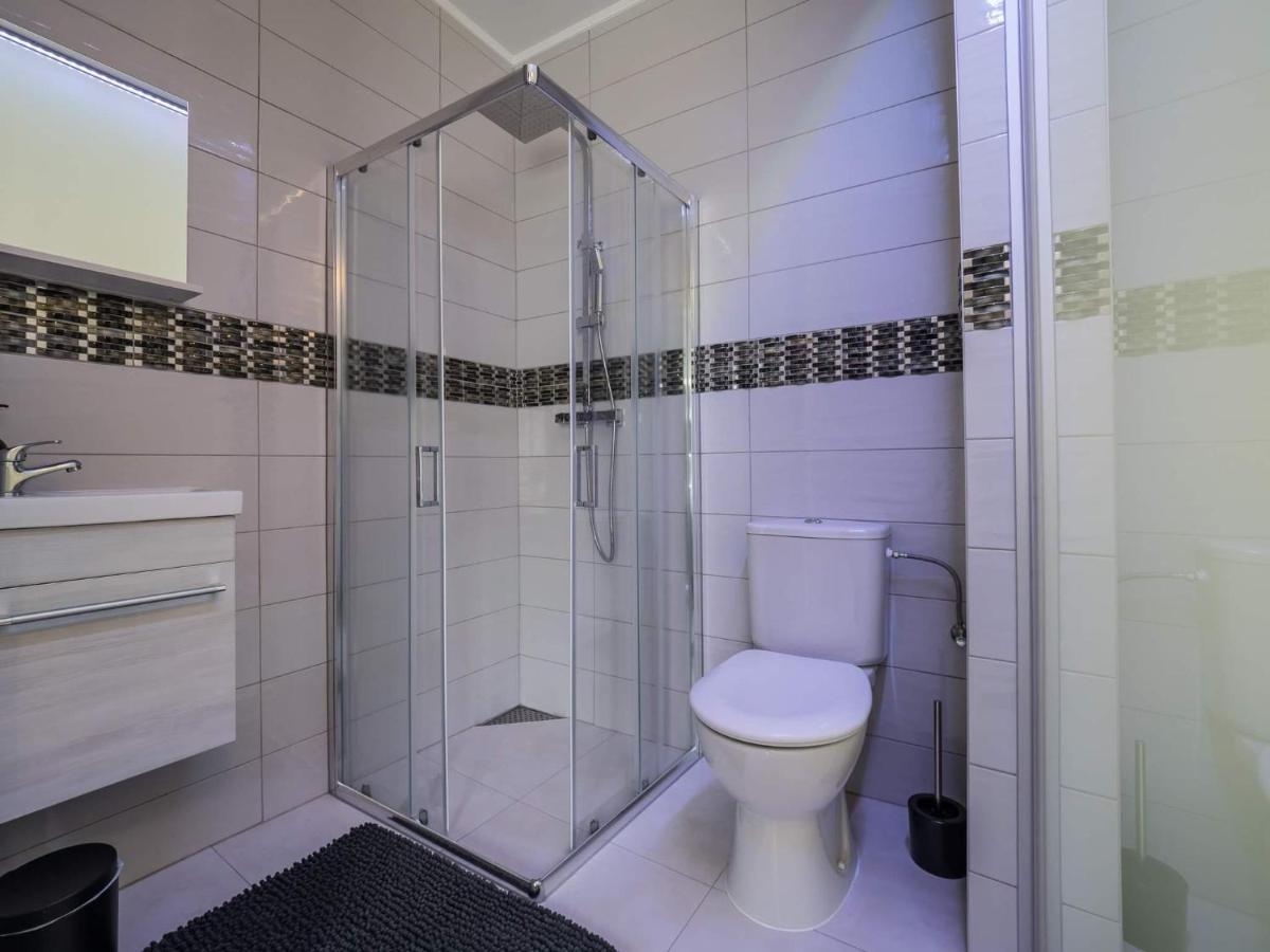 Executive Single Room With En-Suite In Guest House City Centre Luxembourg By Eksteriør billede