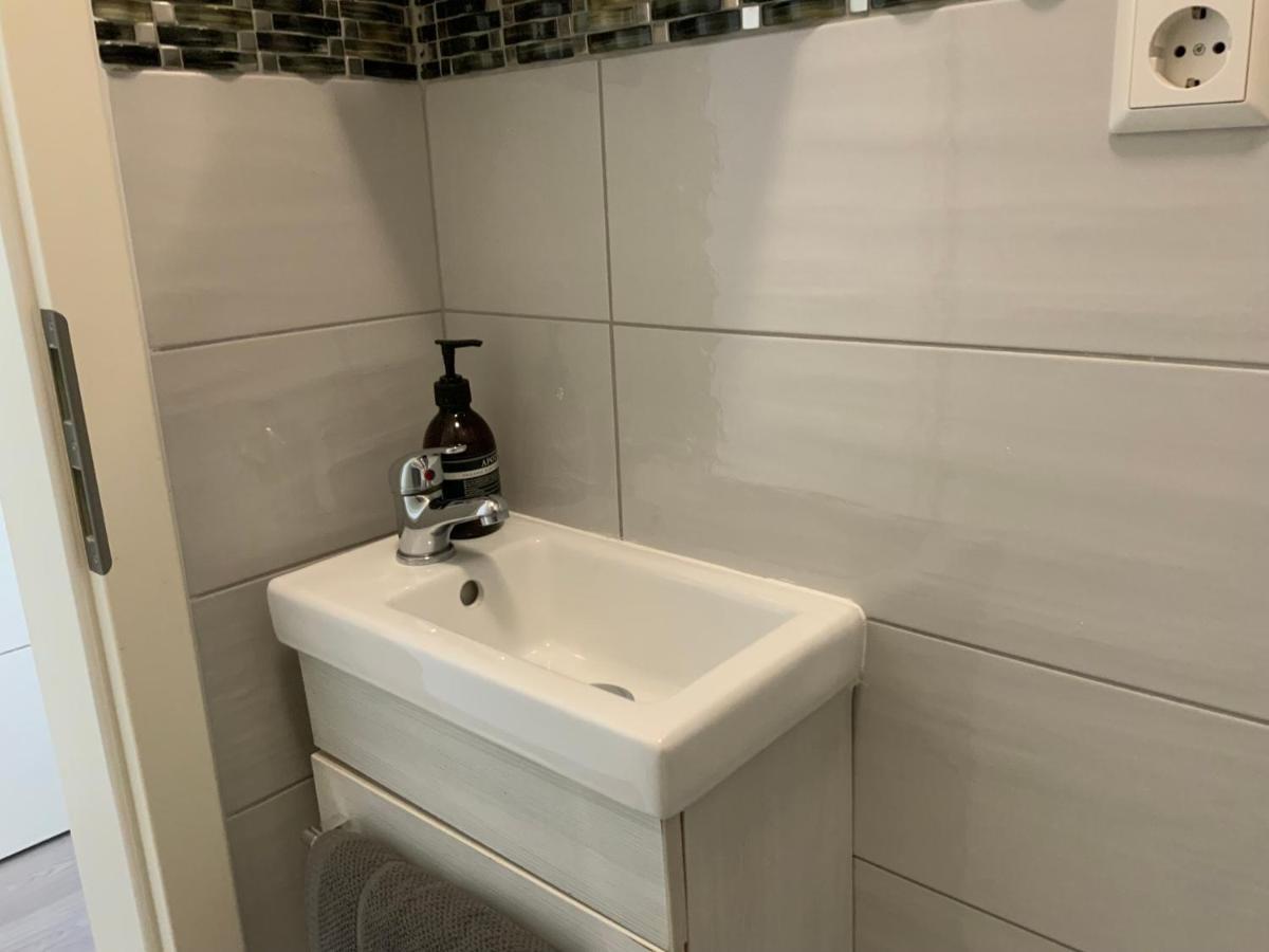 Executive Single Room With En-Suite In Guest House City Centre Luxembourg By Eksteriør billede