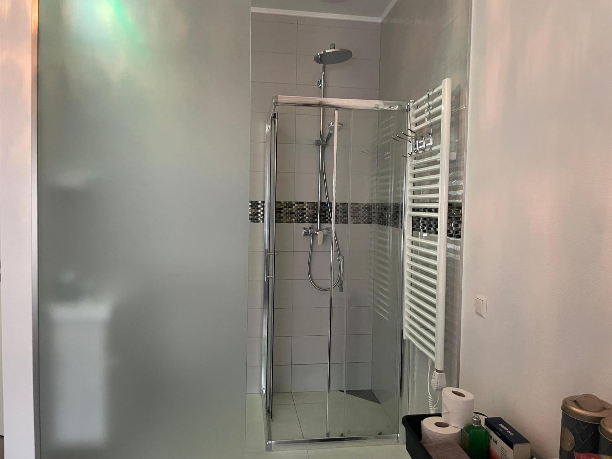 Executive Single Room With En-Suite In Guest House City Centre Luxembourg By Eksteriør billede